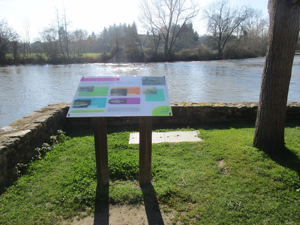 Gite Le Bourgneuf Fresnay-sur-Sarthe Bagian luar foto